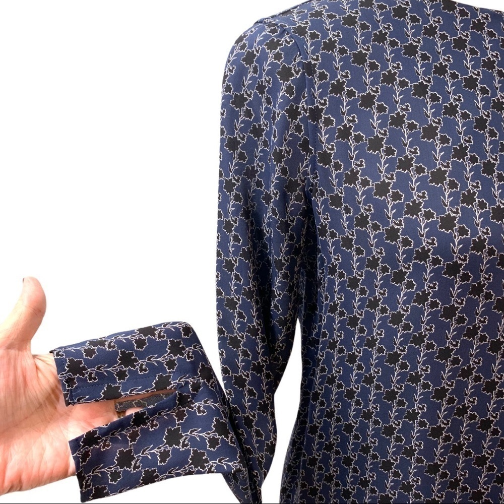 Theory Silk Split Neck Print Popover Long Sleeve Career Business Top Small - Picture 6 of 11